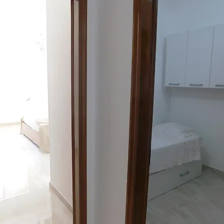 Apartment Con Vista Mare 106 *