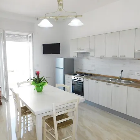 Con Vista Mare 106 Apartamento *