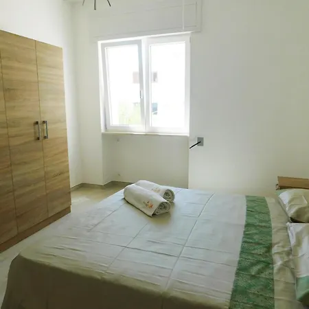 Appartement Con Vista Mare 106 *